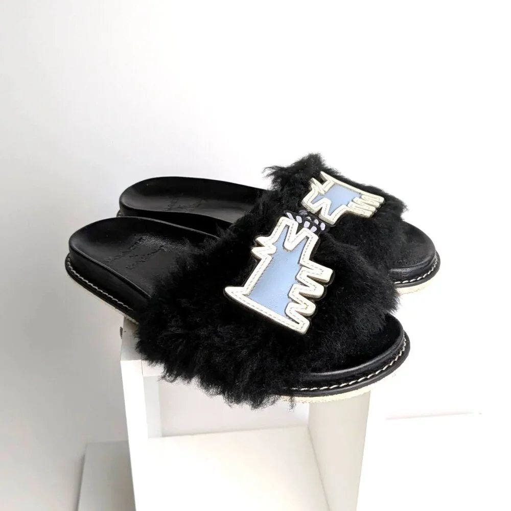 Coach x Keith Haring Slides size : 6